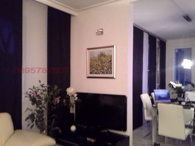 Till salu  Hus Sofia , Vladaja , 260 kvm | 75105715 - bild [12]
