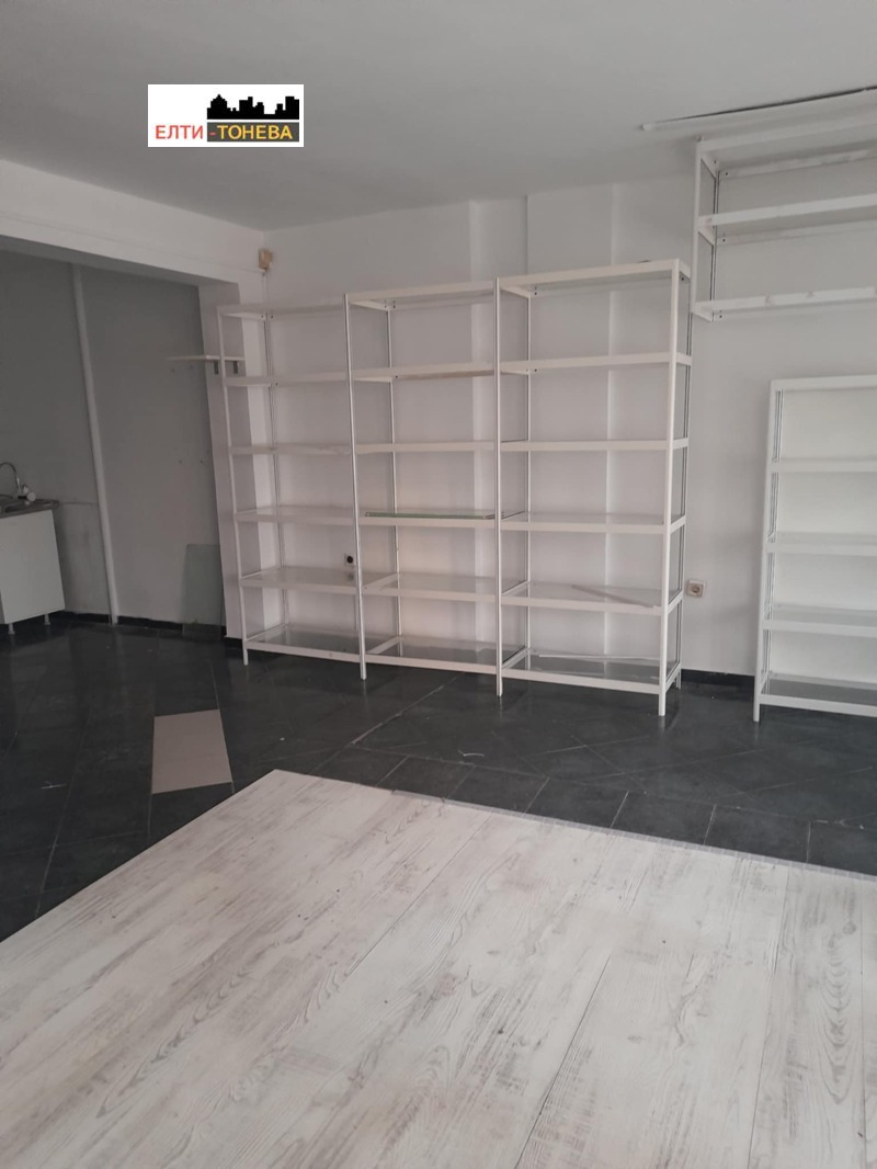 Продава МАГАЗИН, гр. Стара Загора, Операта, снимка 2 - Магазини - 52538200