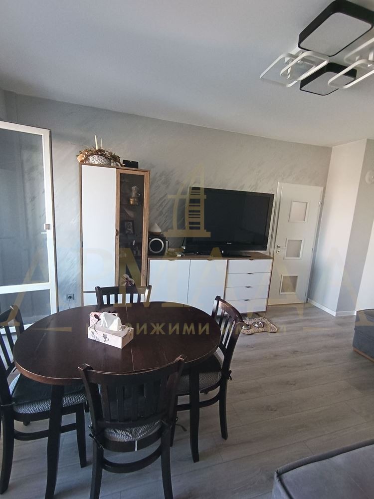 Продава  2-стаен град Пловдив , Изгрев , 48 кв.м | 11907871