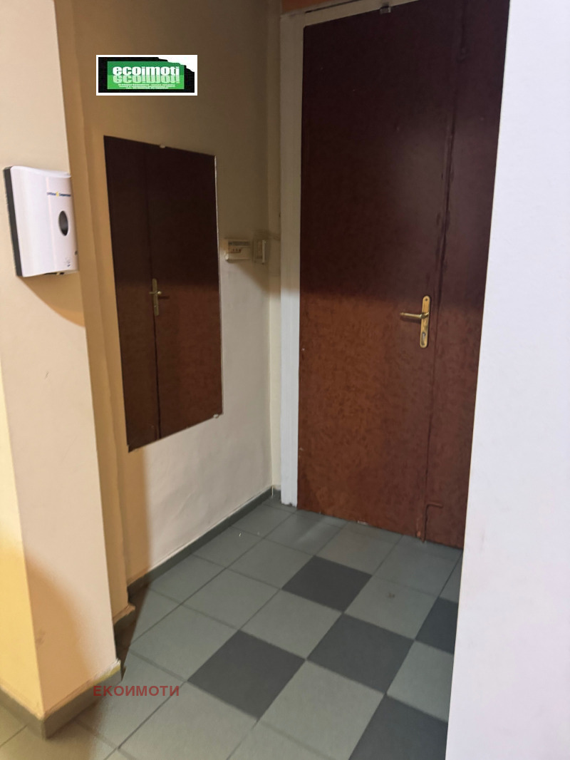 Продава ОФИС, гр. София, Център, снимка 2 - Офиси - 52624552