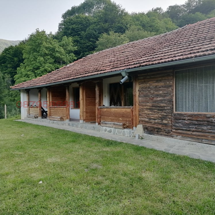 Продава КЪЩА, с. Чифлик, област Ловеч, снимка 13 - Къщи - 52631077