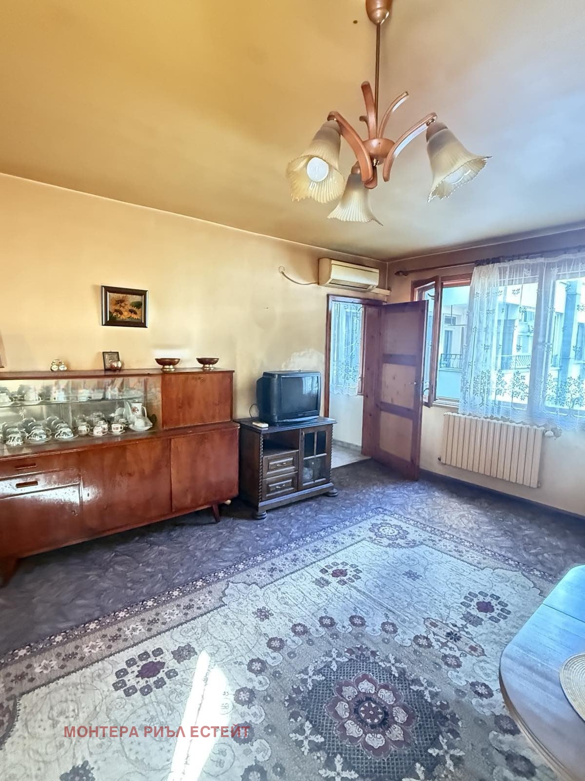 Продава 3-СТАЕН, гр. Варна, Окръжна болница-Генерали, снимка 2 - Апартаменти - 53707425