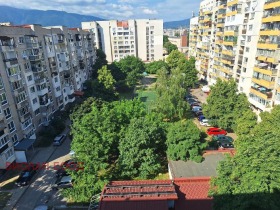 Продава  3-стаен, град София