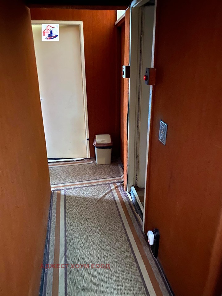 Продава 2-СТАЕН, гр. Шумен, Боян Българанов 1, снимка 5 - Апартаменти - 53795782