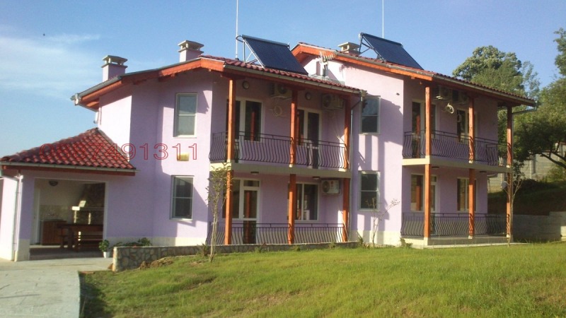 Продава КЪЩА, гр. Априлци, област Ловеч, снимка 2 - Къщи - 52770551