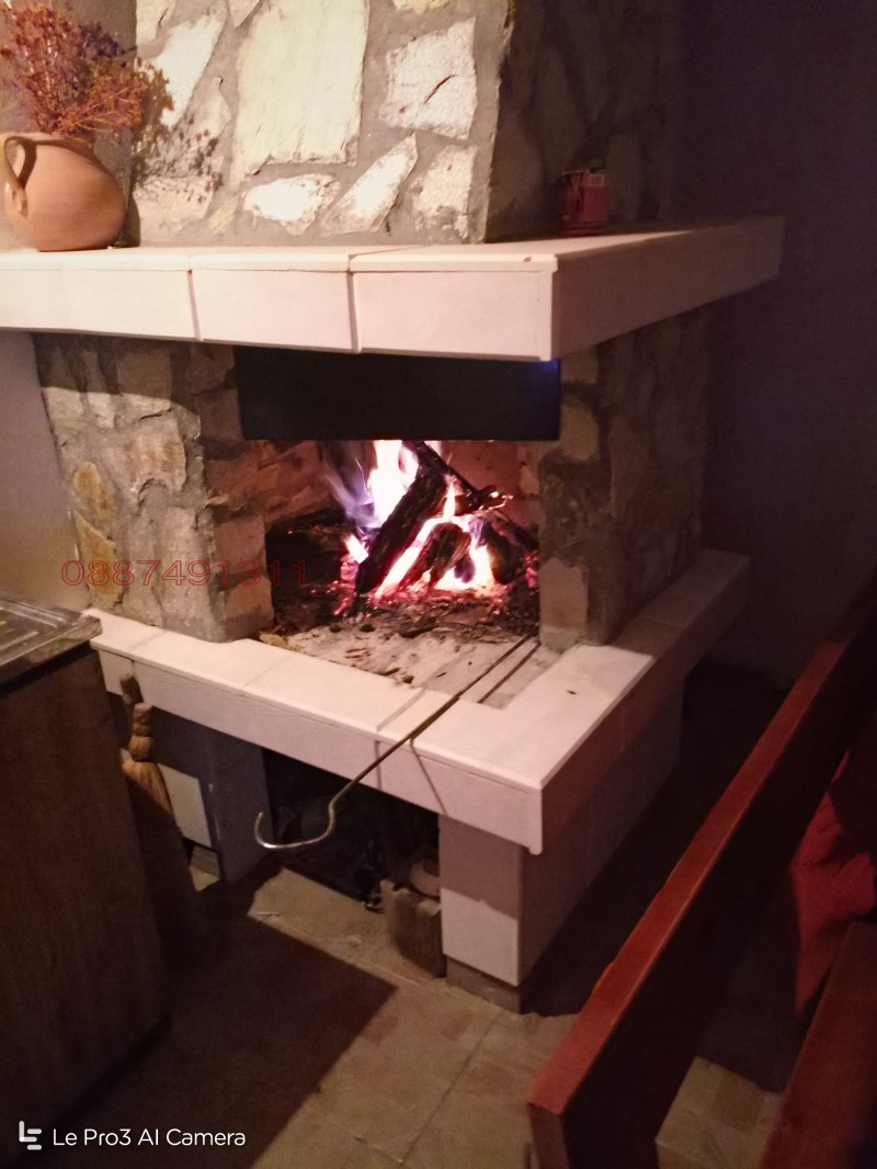 Продава КЪЩА, гр. Априлци, област Ловеч, снимка 11 - Къщи - 52770551