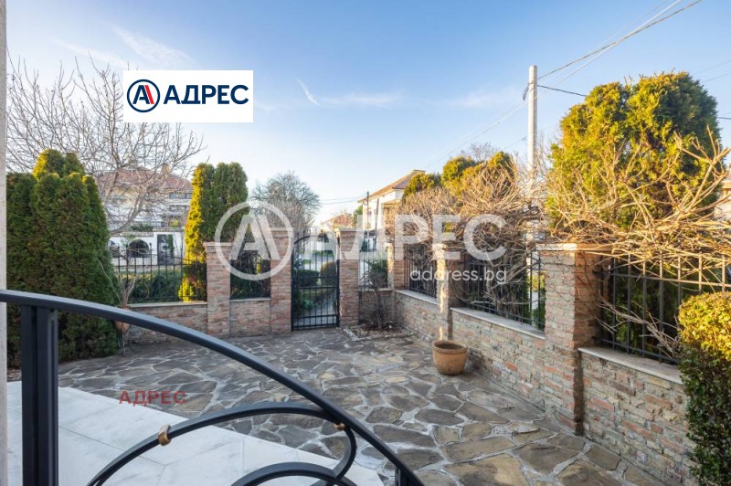 À venda  Casa região Varna , Priselci , 366 m² | 73374882 - imagem [2]