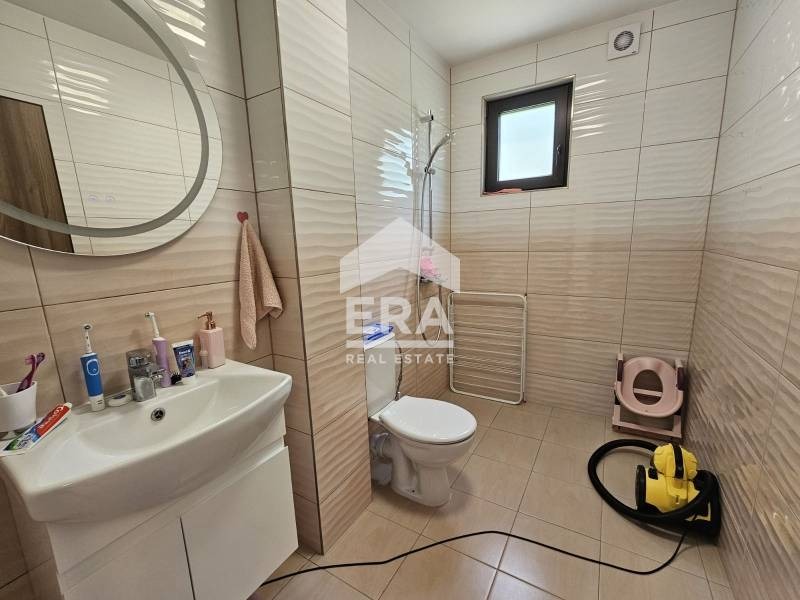 Продава КЪЩА, гр. София, с. Волуяк, снимка 7 - Къщи - 54791455