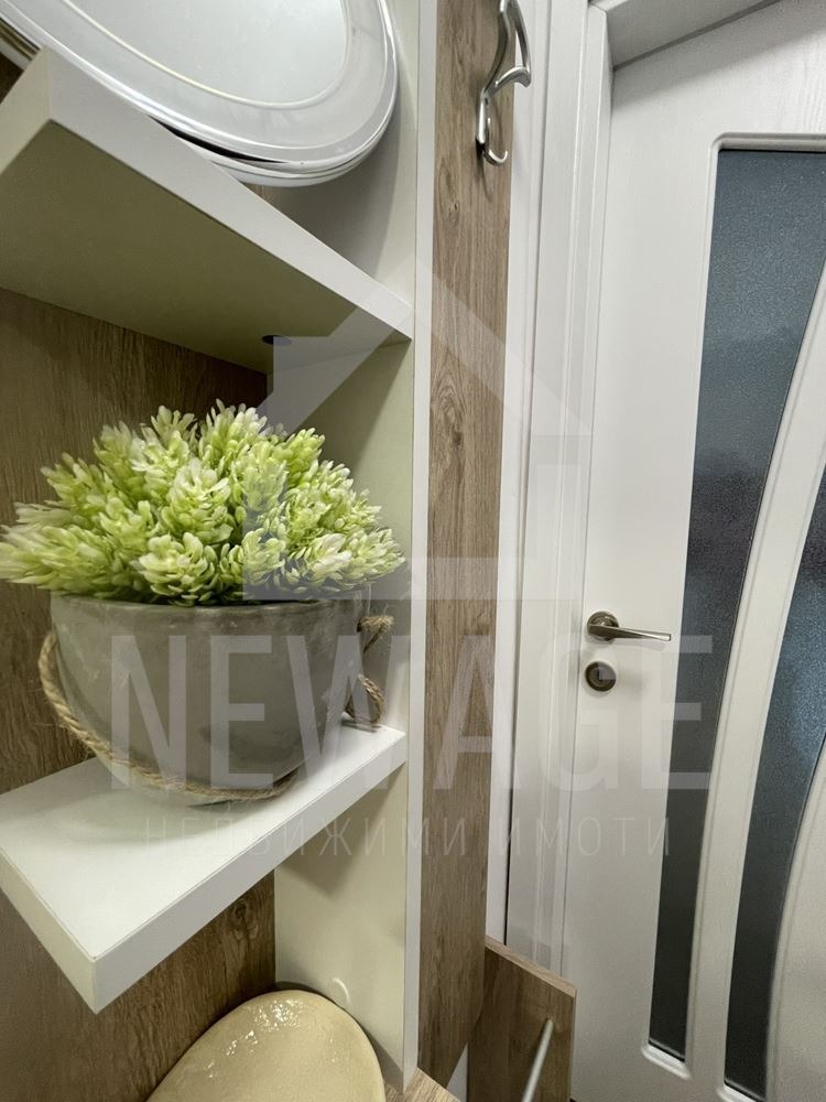 Продава  1-стаен град Варна , к.к. Св.Св. Константин и Елена , 40 кв.м | 88185961 - изображение [5]