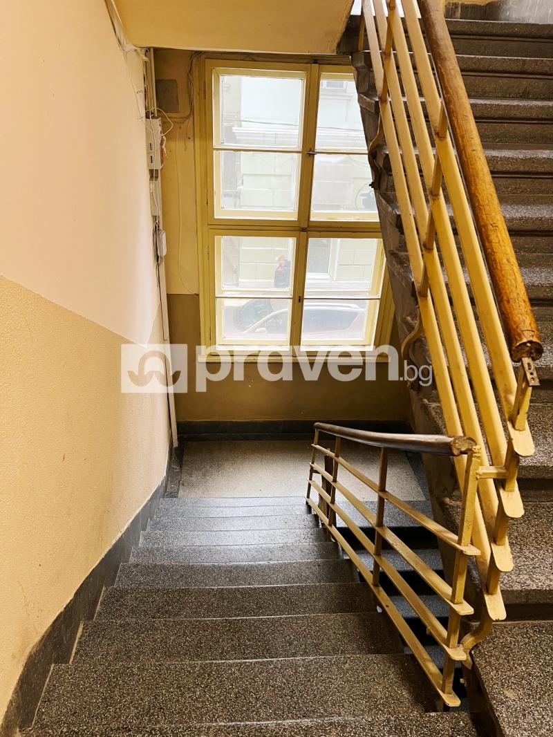 Продава МНОГОСТАЕН, гр. София, Център, снимка 2 - Апартаменти - 53589491