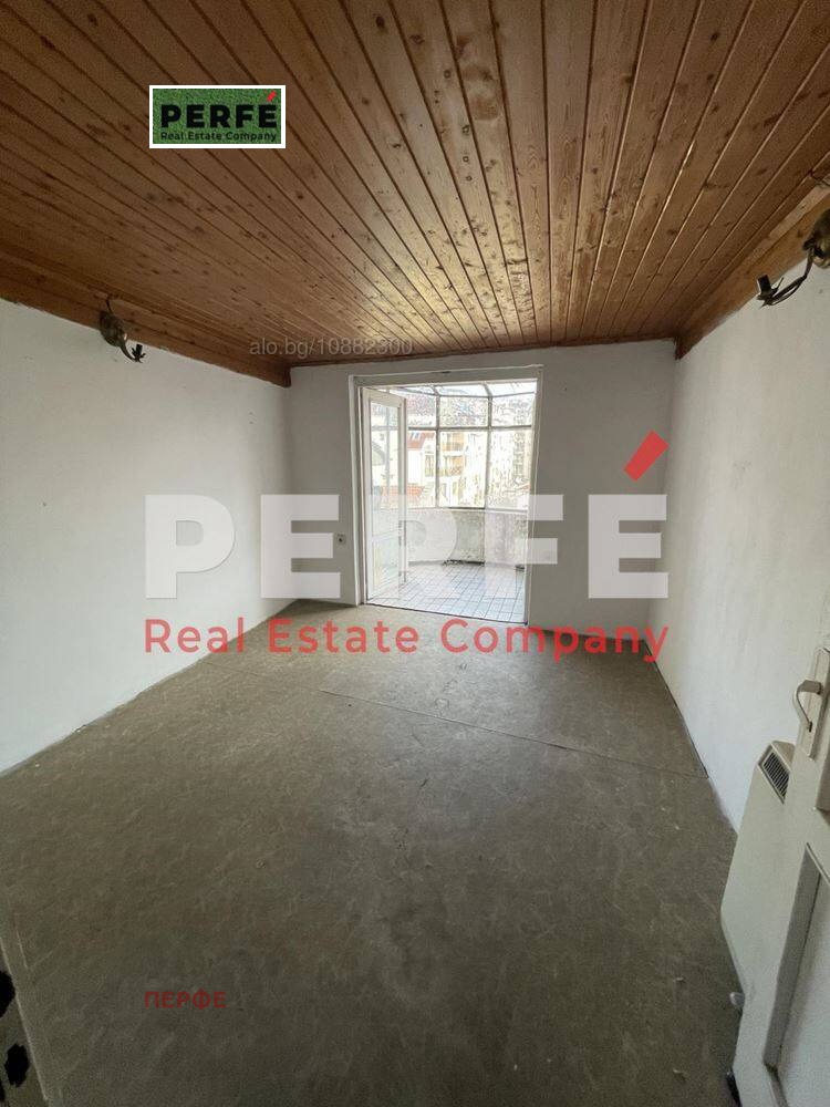 Продава 3-СТАЕН, гр. Бургас, Център, снимка 2 - Апартаменти - 53316381