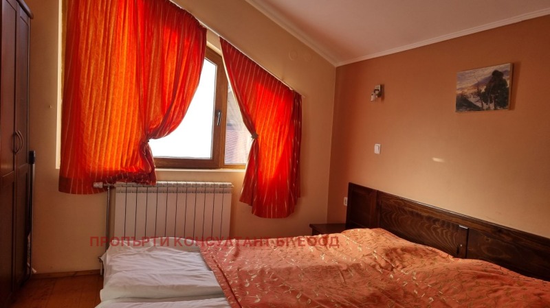 Продава КЪЩА, гр. Разлог, област Благоевград, снимка 10 - Къщи - 53562322