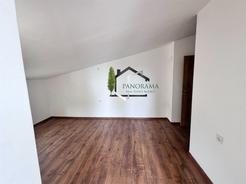 Til salgs  Loft Sjumen , Matematisjeska gimnazija , 46 kvm | 97246569 - bilde [2]
