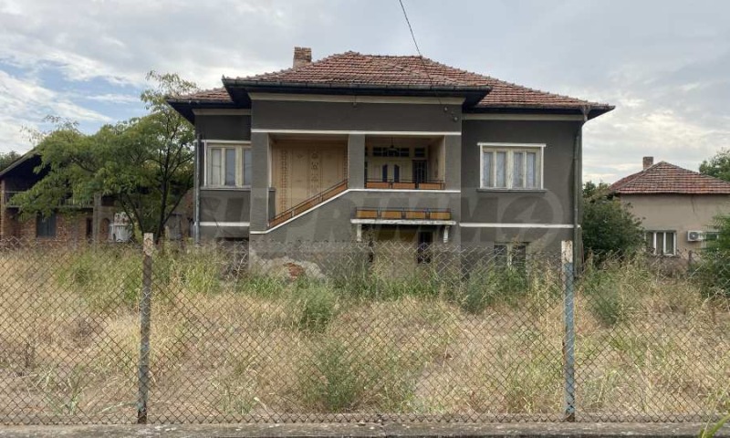 Продава КЪЩА, с. Сланотрън, област Видин