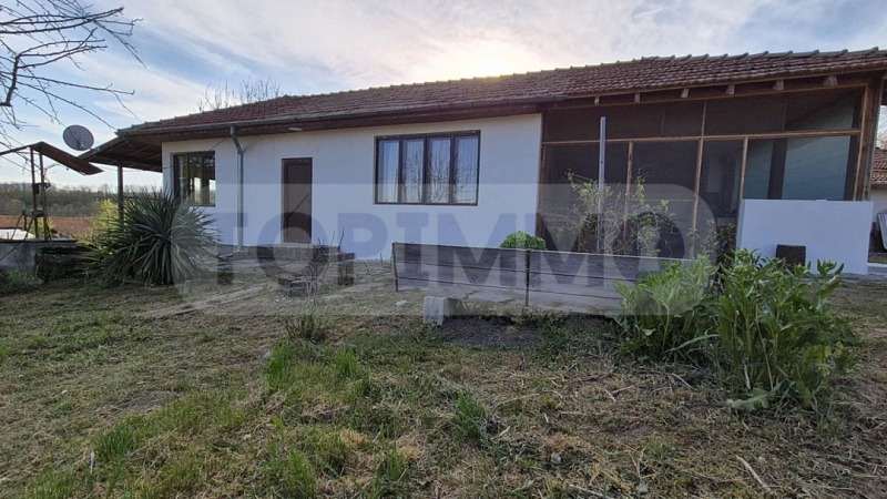 Продава КЪЩА, с. Александрово, област Шумен, снимка 2 - Къщи - 53018047