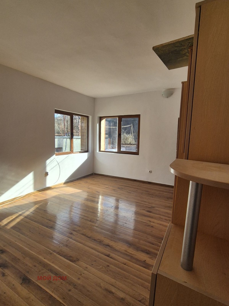 Продава КЪЩА, гр. Елена, област Велико Търново, снимка 8 - Къщи - 53228317