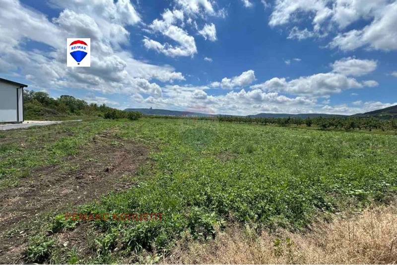 Продава  Парцел град Шумен , 5-ти полк , 3760 кв.м | 77639538 - изображение [4]