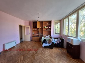 2 chambres Graf Ignatiev, Yambol 1