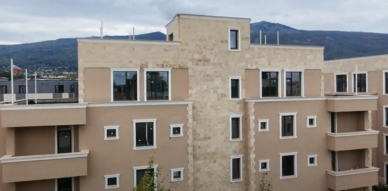 Eladó  3+ hálószoba Sofia , Vitosa , 365 négyzetméter | 38078737