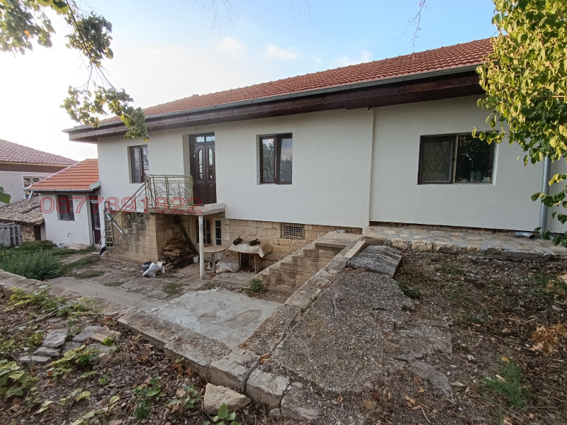 Продава КЪЩА, с. Кюлевча, област Шумен, снимка 2 - Къщи - 52823875