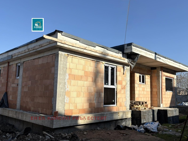 Продава КЪЩА, с. Марково, област Пловдив