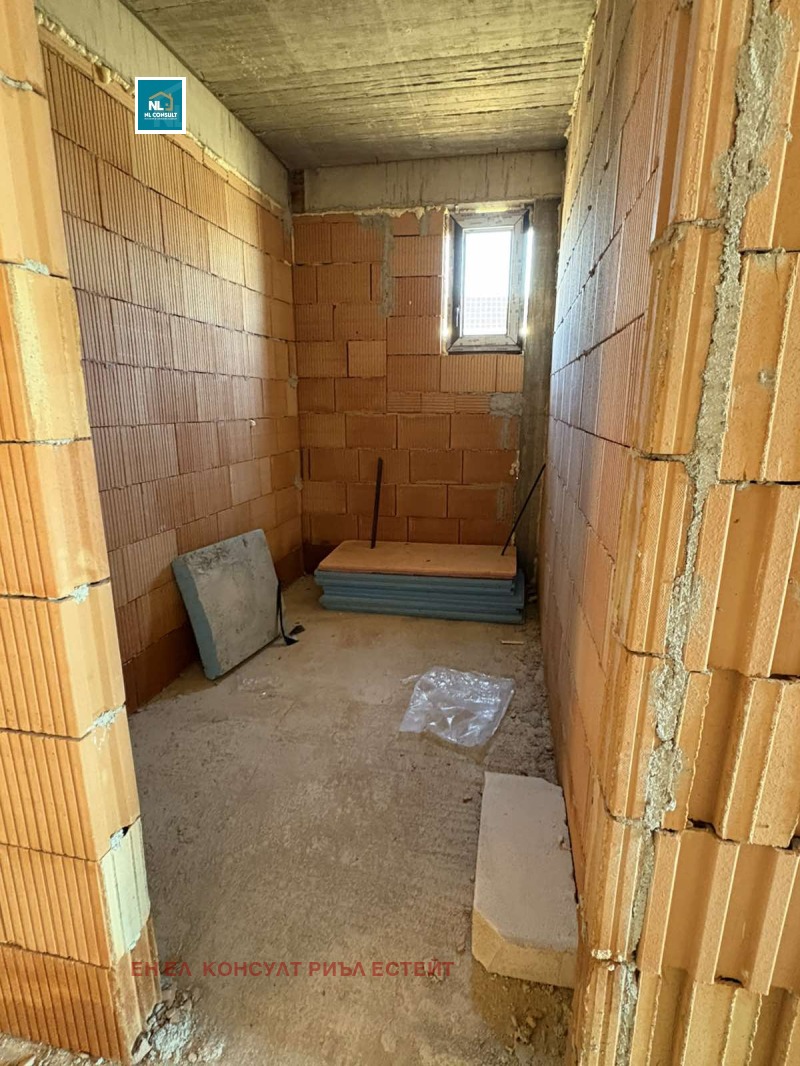 Продава КЪЩА, с. Марково, област Пловдив, снимка 12 - Къщи - 51576753