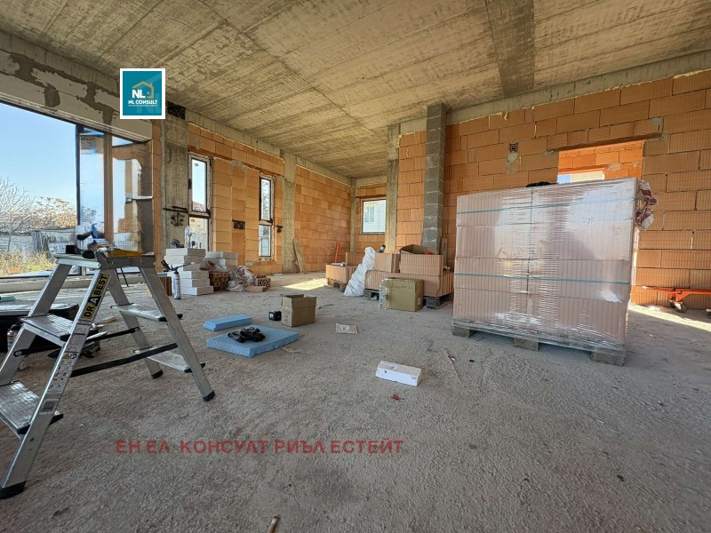 Продава КЪЩА, с. Марково, област Пловдив, снимка 8 - Къщи - 51576753