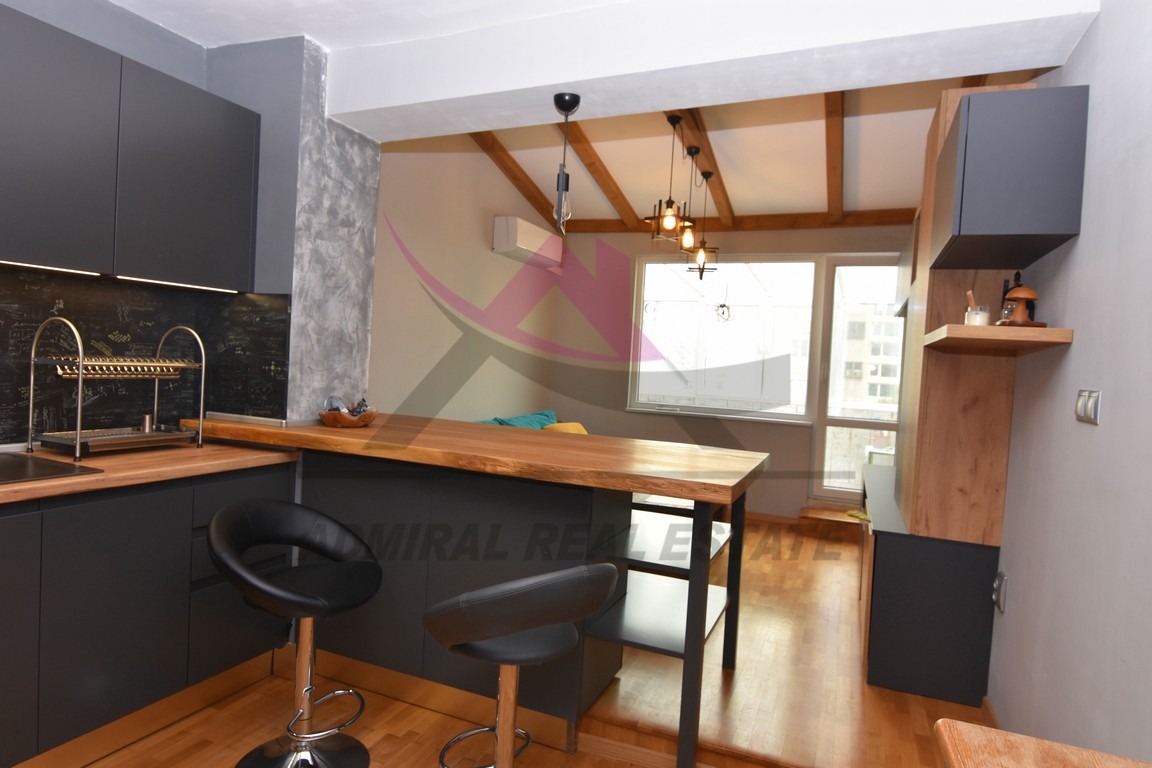 Продава 3-СТАЕН, гр. Варна, Център, снимка 2 - Апартаменти - 56542007