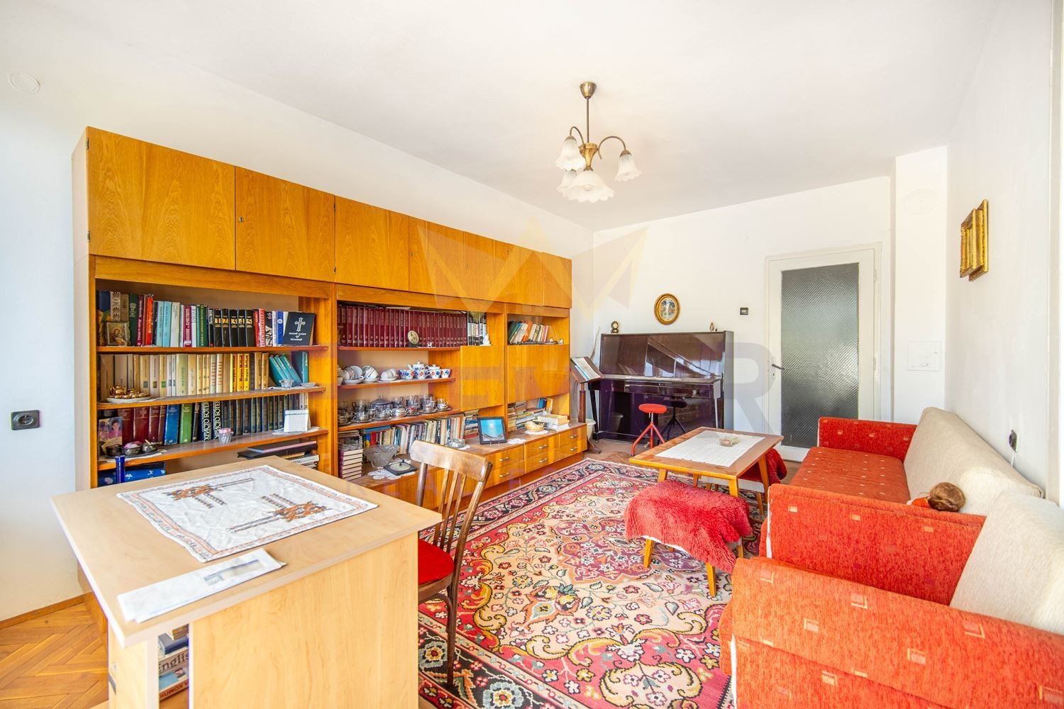 Продава МНОГОСТАЕН, гр. Добрич, Център, снимка 4 - Апартаменти - 54223782