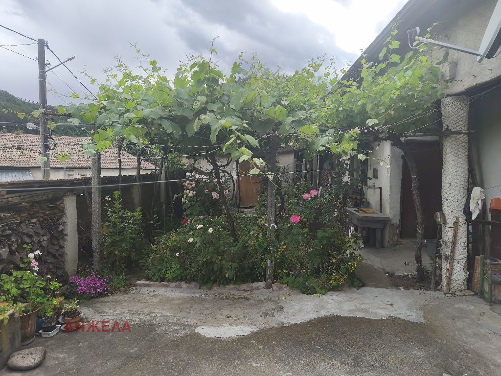 Продава КЪЩА, с. Габровица, област Пазарджик, снимка 5 - Къщи - 54937615