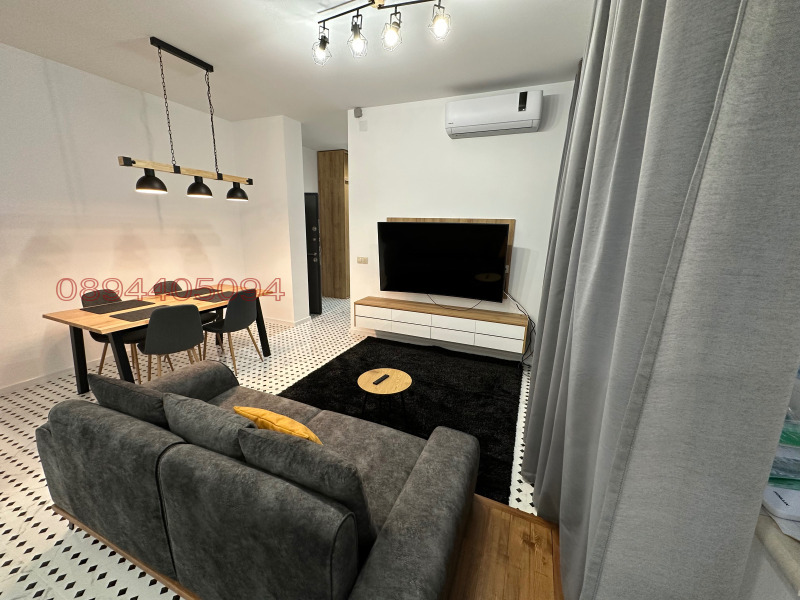 Продава 3-СТАЕН, гр. Плевен, Идеален център, снимка 3 - Апартаменти - 52776398