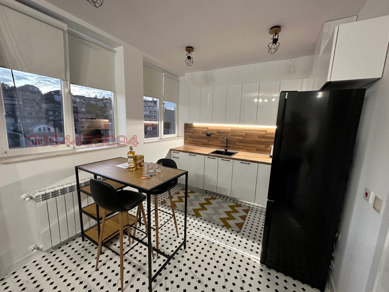 Продава 3-СТАЕН, гр. Плевен, Идеален център, снимка 4 - Апартаменти - 52776398