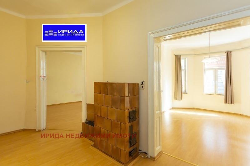 Na sprzedaż  3 sypialnie Sofia , Centar , 123 mkw | 86102351 - obraz [2]