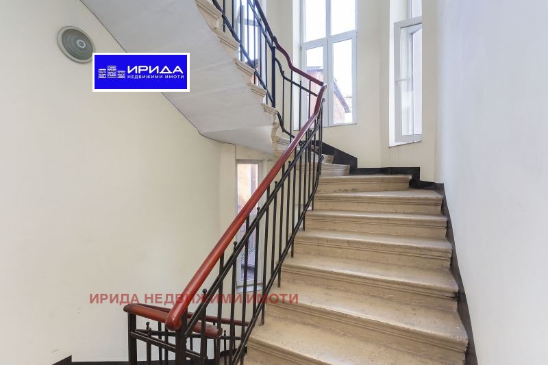 De vânzare  3 dormitoare Sofia , Țentâr , 123 mp | 86102351 - imagine [9]