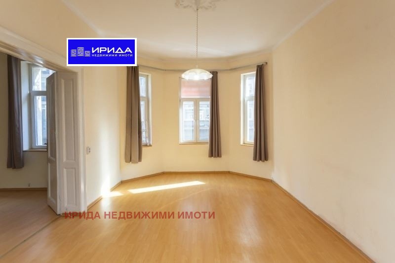 Till salu  3 sovrum Sofia , Centar , 123 kvm | 86102351