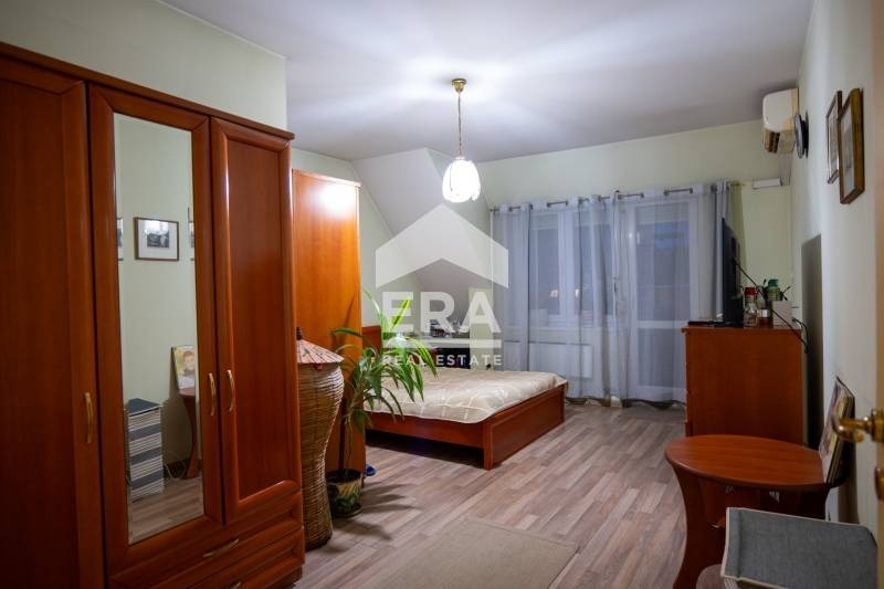 Продава МНОГОСТАЕН, гр. София, Бъкстон, снимка 3 - Апартаменти - 53473271