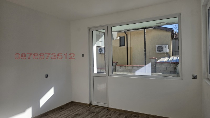 Продава ЕТАЖ ОТ КЪЩА, гр. Варна, Галата, снимка 14 - Етаж от къща - 52850955