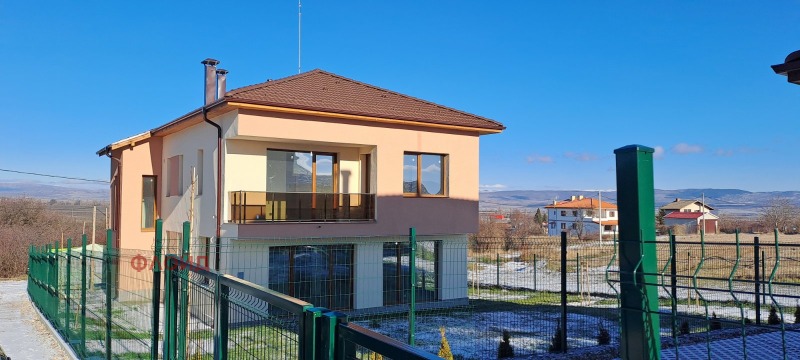 De vânzare  Casa Sofia , Țentâr , 235 mp | 61076433