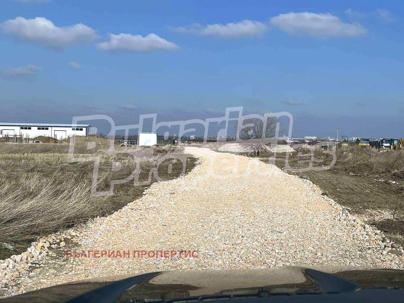 Продава ЗЕМЕДЕЛСКА ЗЕМЯ в област Пловдив, с. Първенец - 4.898 дка / 294 000 € » 575 014.02 лв., БЪЛГЕРИАН ПРОПЕРТИС