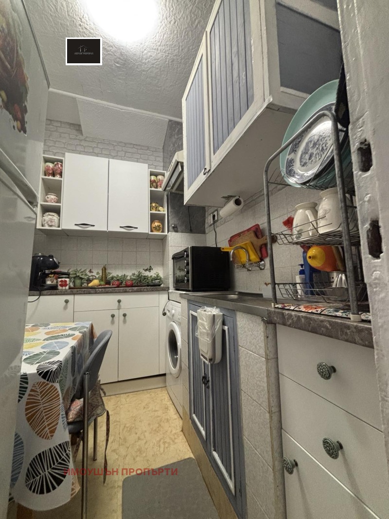 Продава  3-стаен град София , Гео Милев , 83 кв.м | 96456771