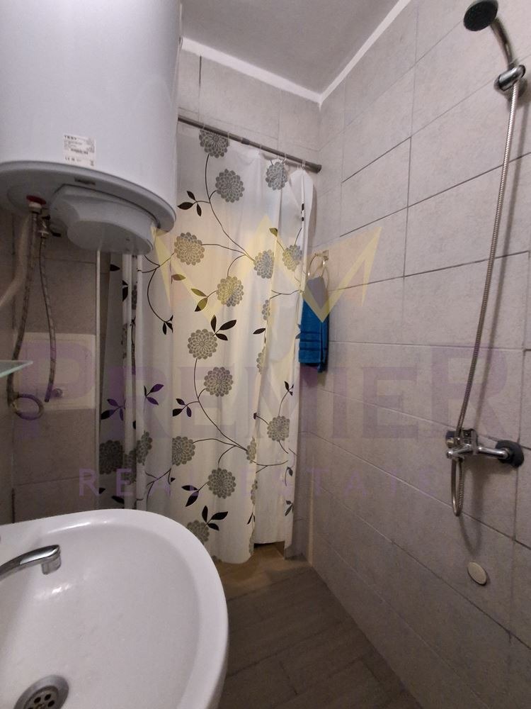 Продава 4-СТАЕН, гр. Варна, Окръжна болница-Генерали, снимка 13 - Апартаменти - 52411360