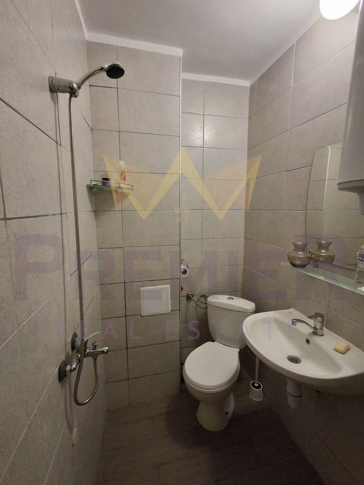 Продава 4-СТАЕН, гр. Варна, Окръжна болница-Генерали, снимка 14 - Апартаменти - 52411360