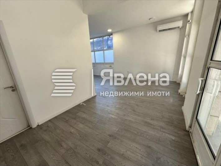 Продава ОФИС, гр. Пловдив, Център, снимка 3 - Офиси - 56170455