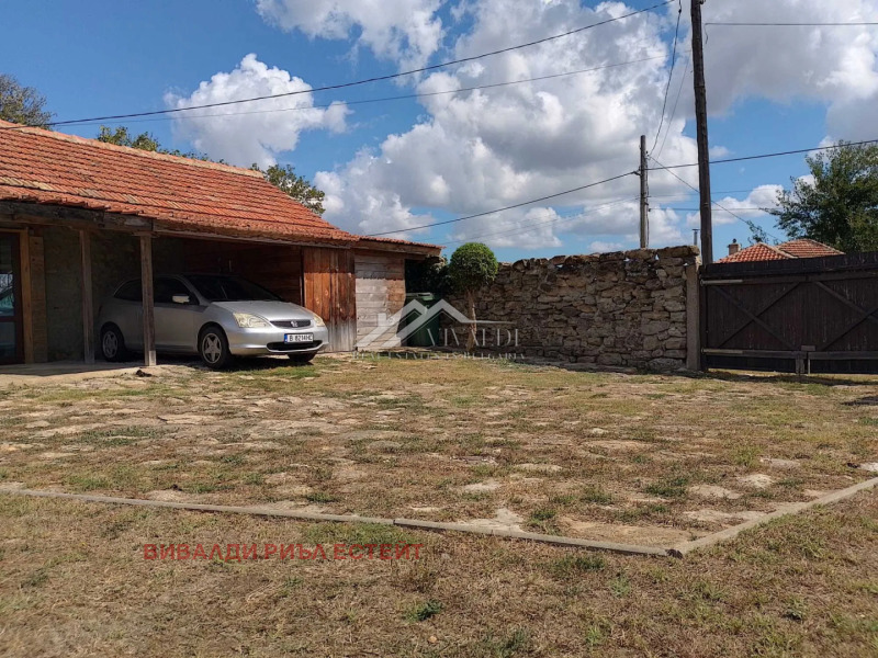 Продава КЪЩА, с. Аврен, област Варна, снимка 8 - Къщи - 52383968