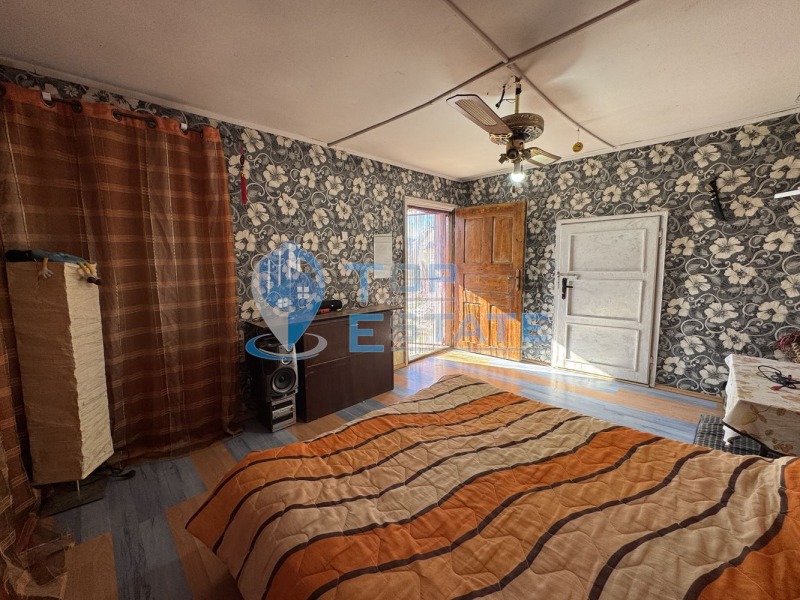 Продава КЪЩА, с. Правда, област Велико Търново, снимка 2 - Къщи - 53174627