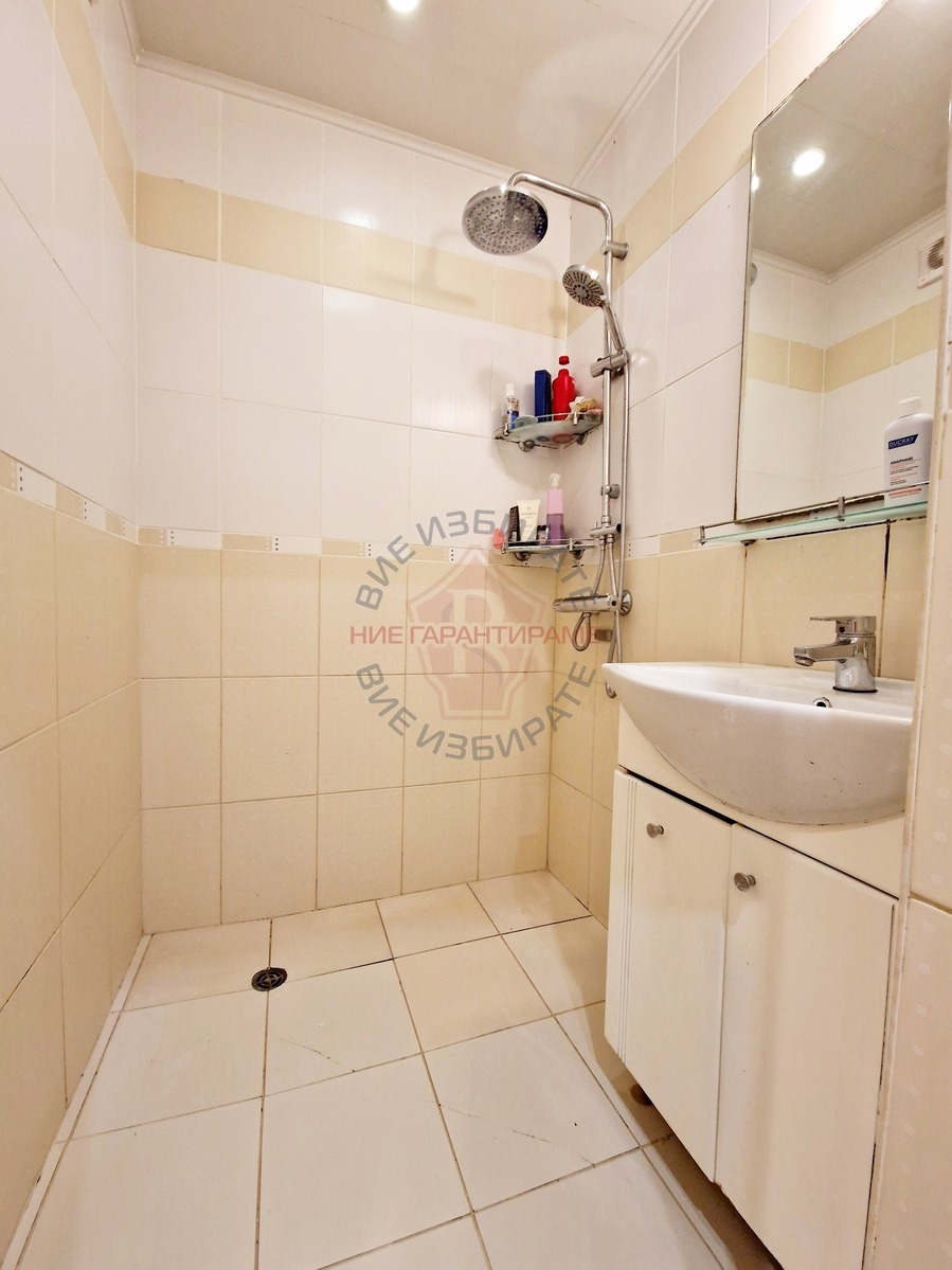 Продава 3-СТАЕН, гр. Варна, Цветен квартал, снимка 2 - Апартаменти - 54302981