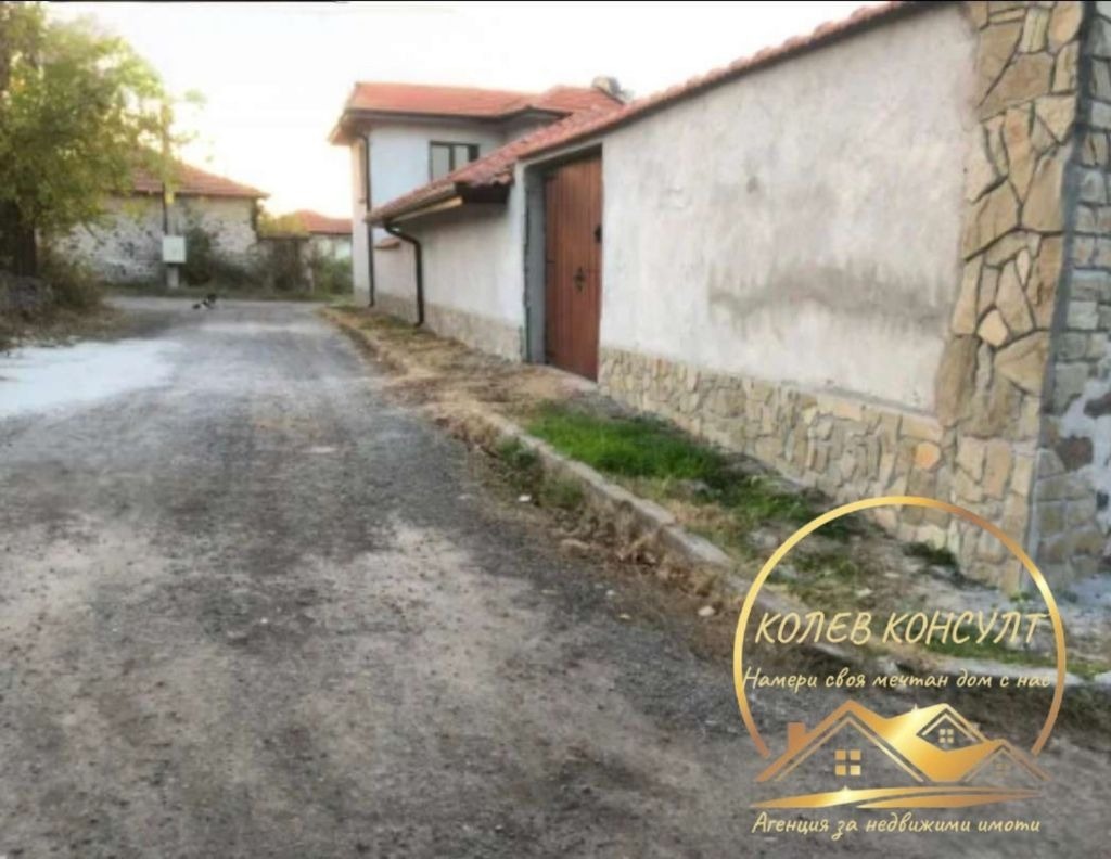 Продава КЪЩА, с. Брягово, област Пловдив, снимка 12 - Къщи - 54085047