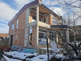 House Kladnitsa, region Pernik 8