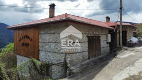 Продава хотел област Смолян с. Беден - [1] 