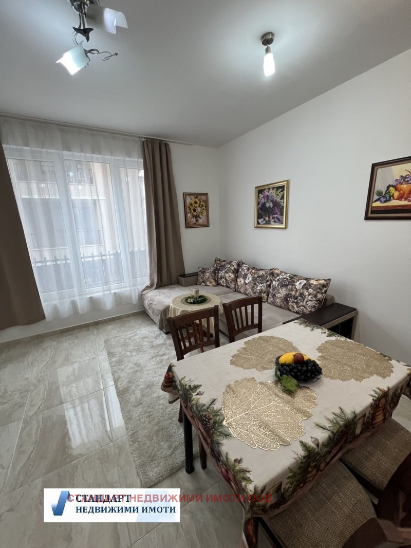 Продава 2-СТАЕН, гр. Пловдив, Остромила, снимка 2 - Апартаменти - 53175788